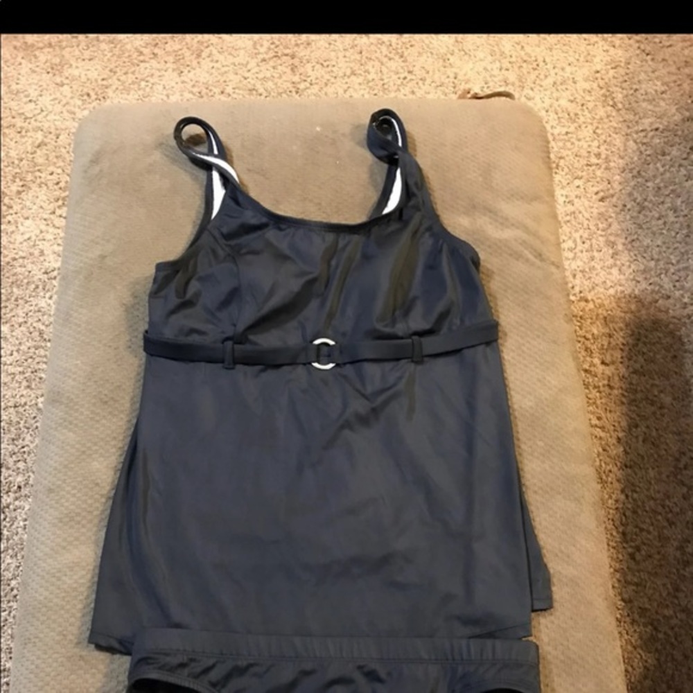 Motherhood Maternity 2 piece suit